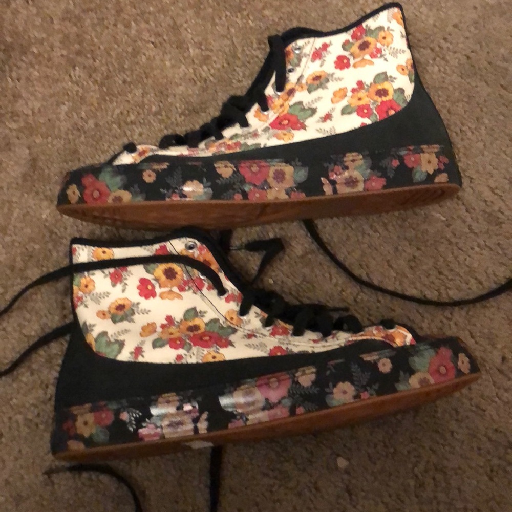 Converse Sasha floral high top